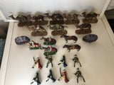 Lot 23 Figurines Quiralu Meharistes