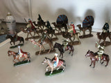 Lot 23 Figurines Quiralu Meharistes