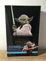 HOT TOYS MMS 495 STAR WARS II : AOTC – YODA - SIDESHOW